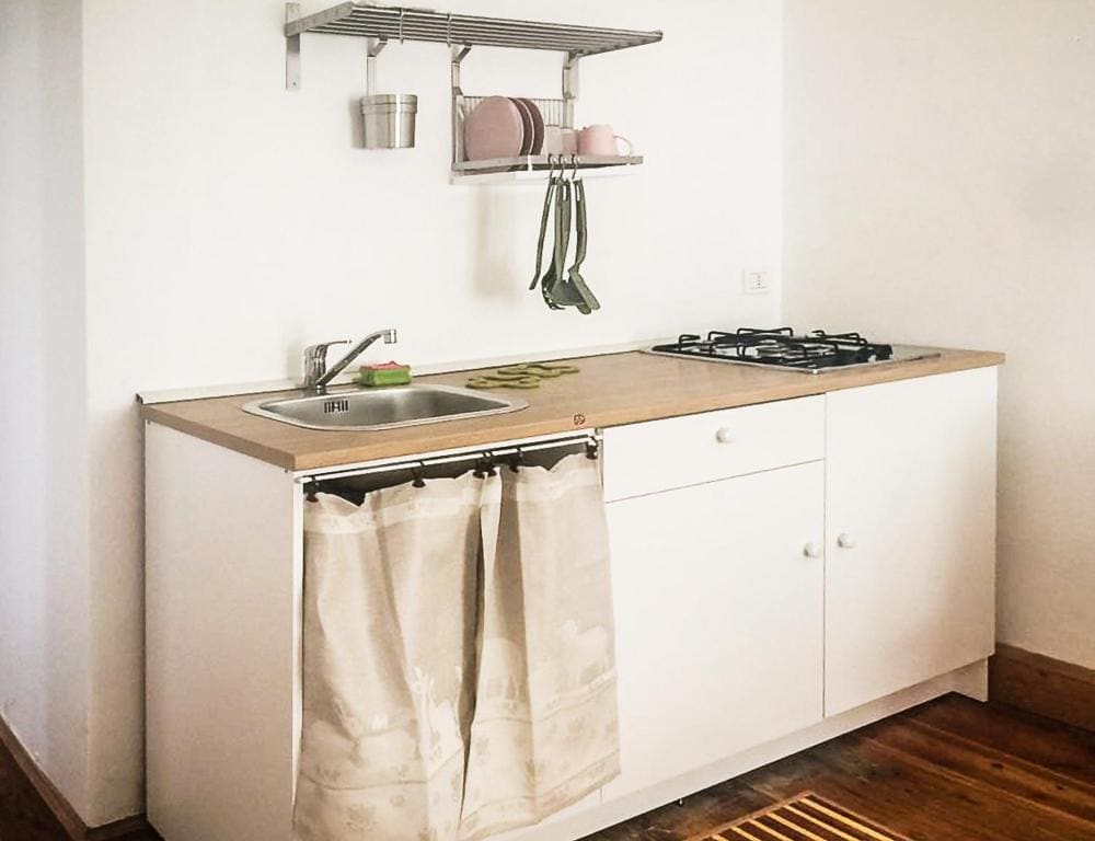 Apartment room - Image 2