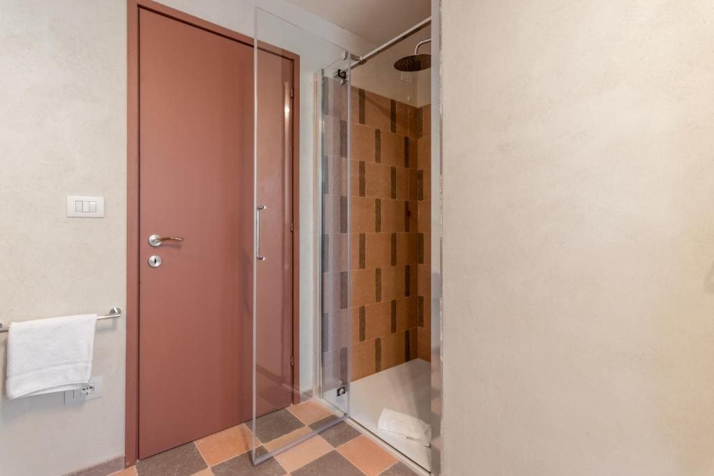 Duplex Quadruple Room room - Image 1