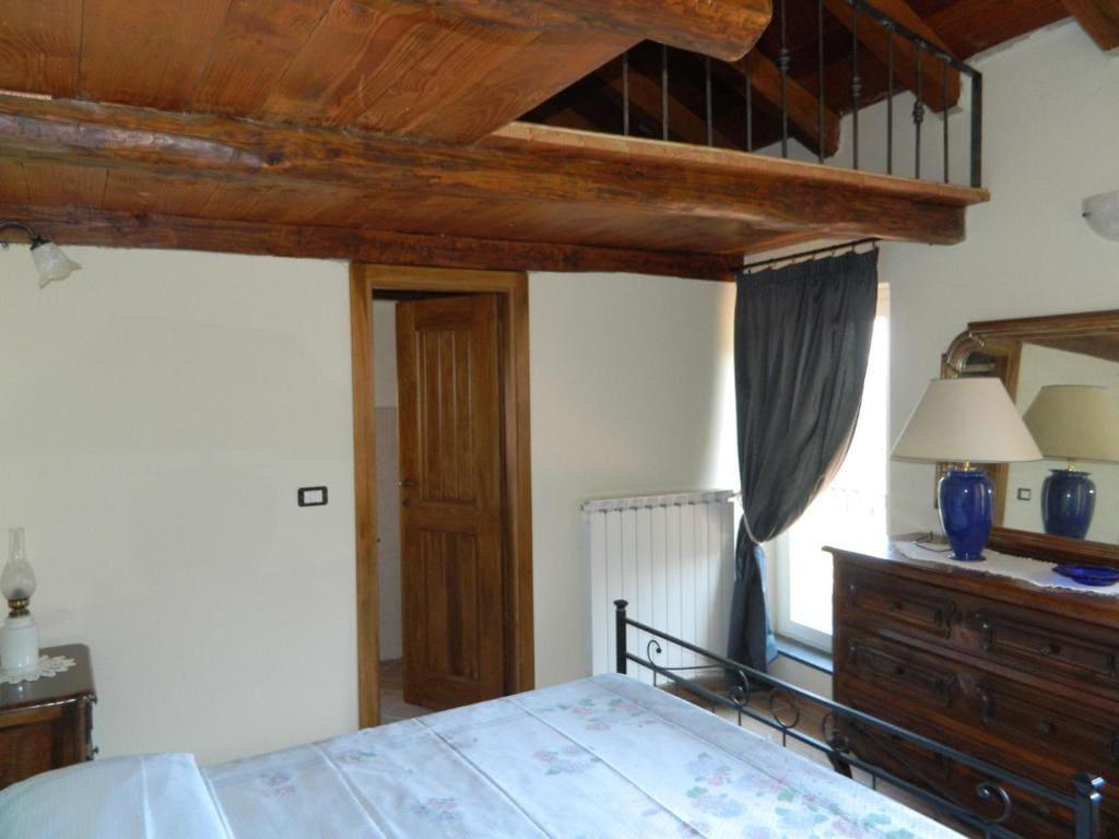 Room room - Image 1