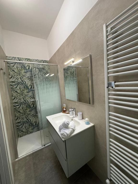 Triple Room with Private Bathroom room - Image 3