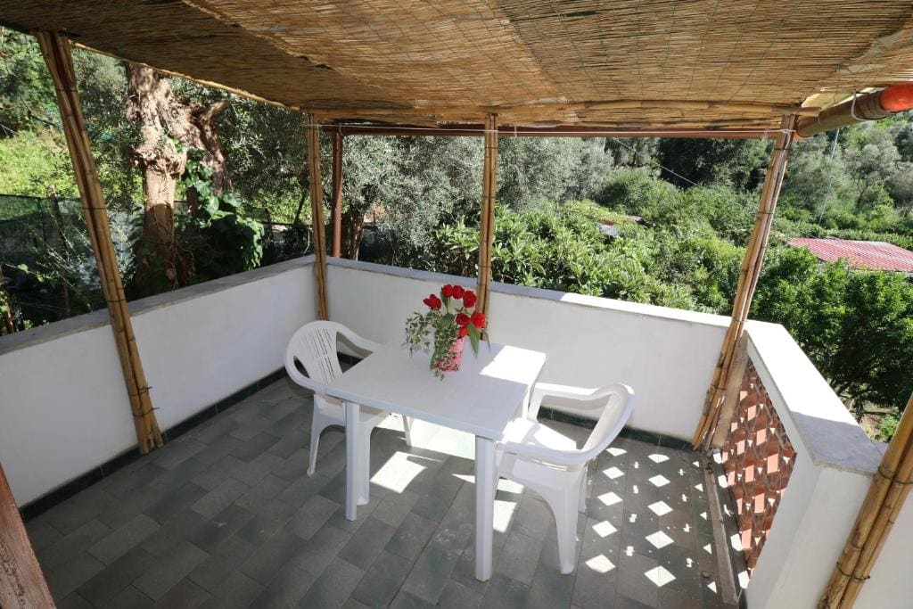 Triple Room with Balcony room - Image 3