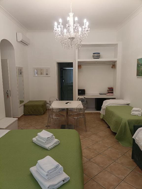 Quadruple Room room - Image 3