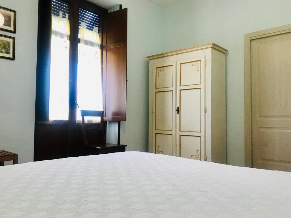 Double Room with Garden View room - Image 2