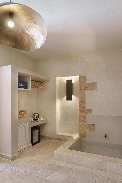 Deluxe Quadruple Room room - Image 2