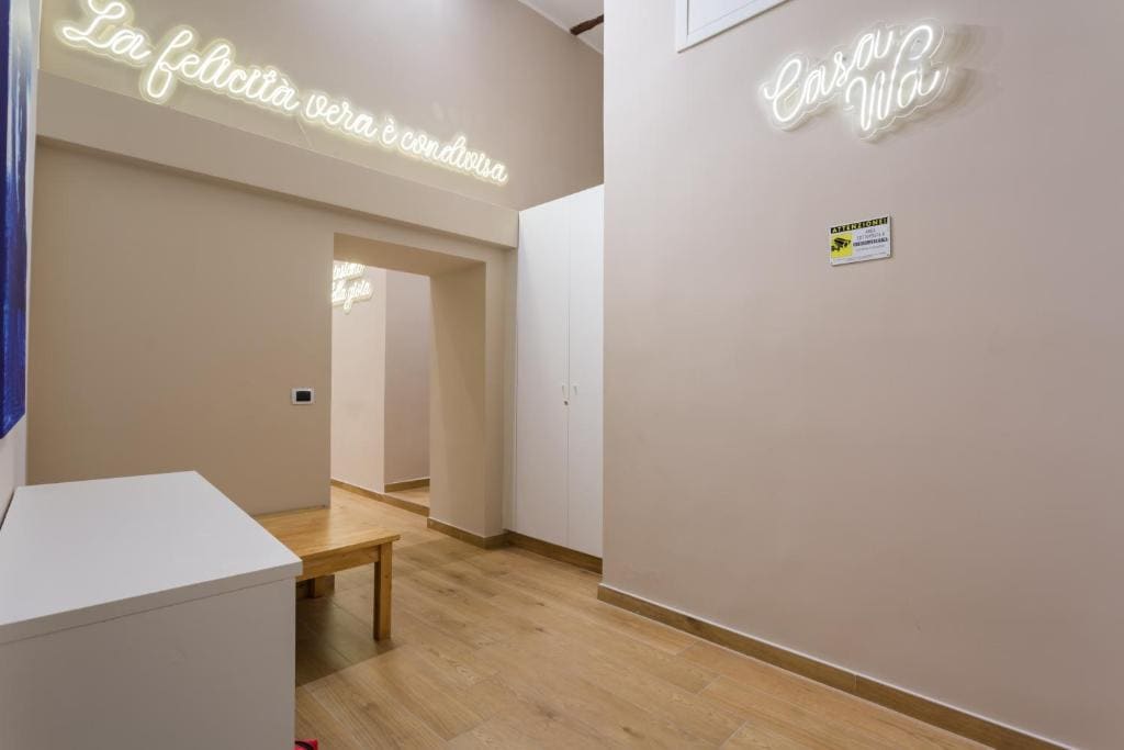 Deluxe Quadruple Room room - Image 2