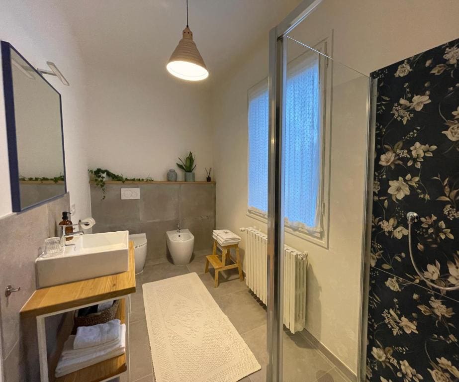 Double or Twin Room with Private Bathroom room - Image 3
