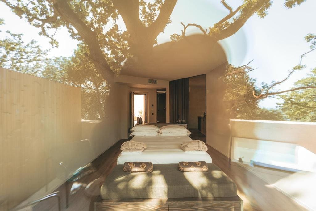 Deluxe Double Room with Balcony and Sea View room - Image 1