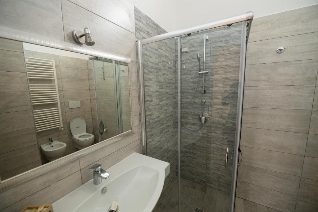 Standard Double Room room - Image 2