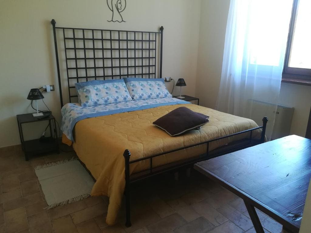 Large Double Room room - Image 2