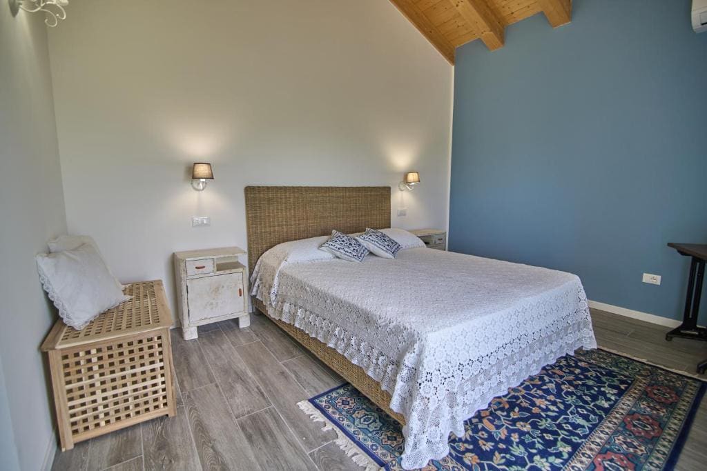 Double Room with Balcony room - Image 1