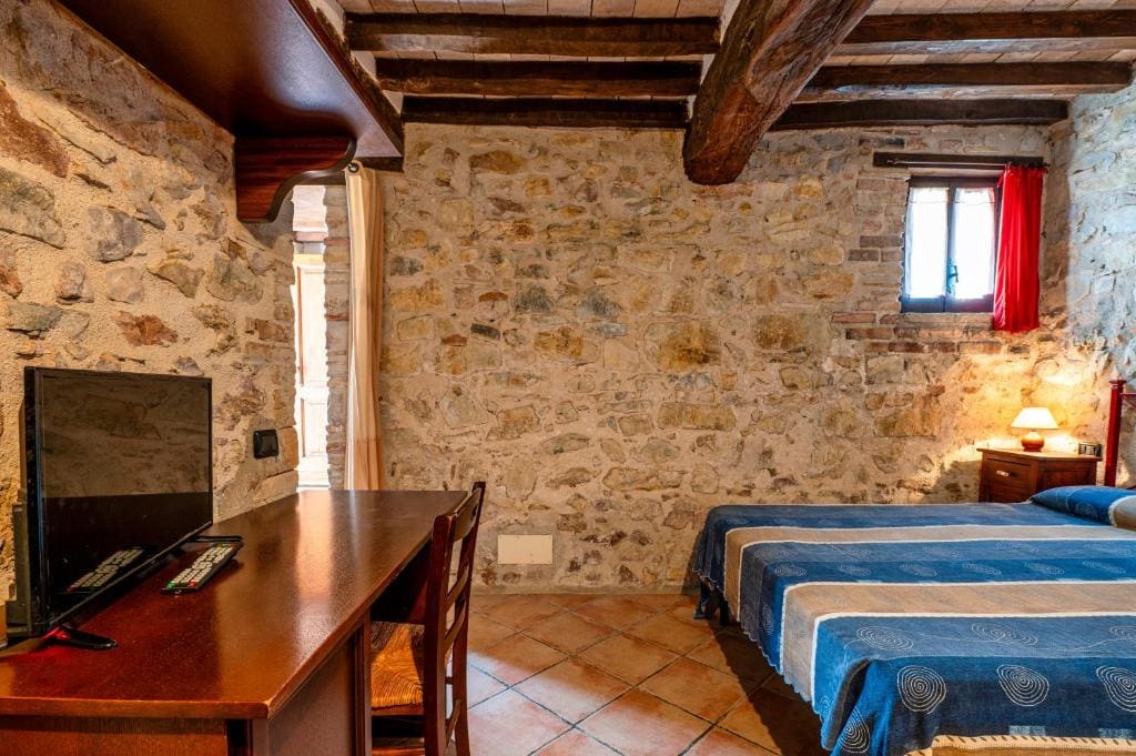 One-Bedroom Apartment with Garden View room - Image 1