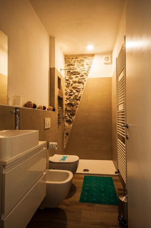 Deluxe Triple Room room - Image 1