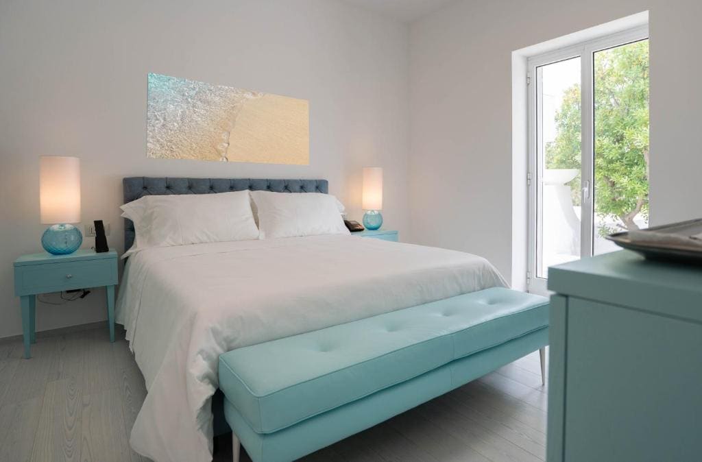 Deluxe King Room room - Image 3