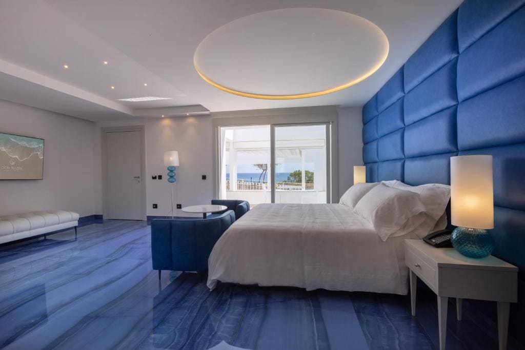 Deluxe Suite room - Image 2
