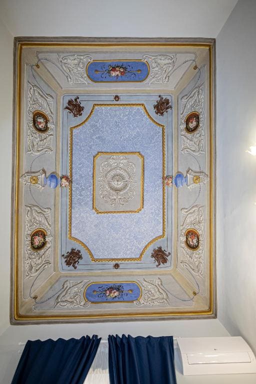 Deluxe Double Room with Extra Bed room - Image 2