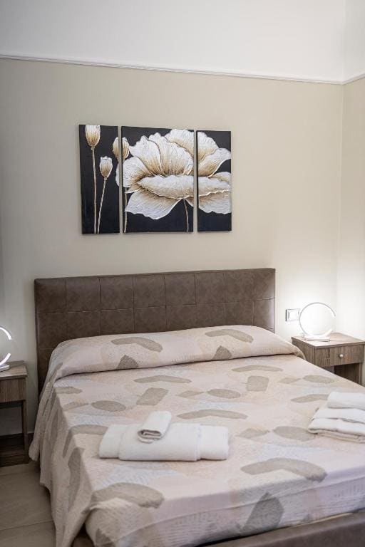 Deluxe Double Room room - Image 3