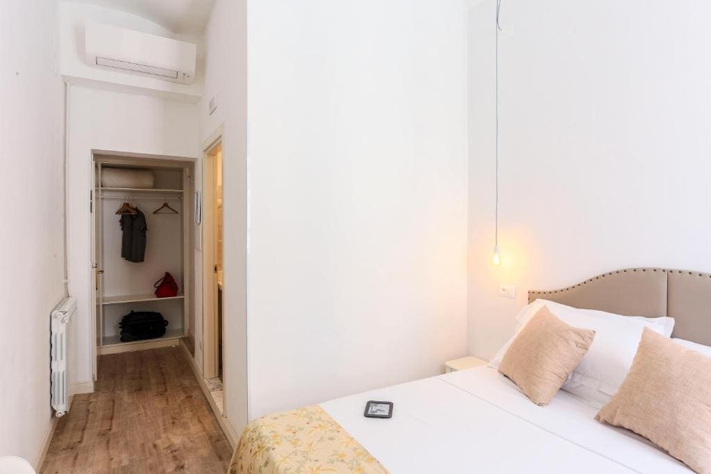 Double or Twin Room room - Image 1