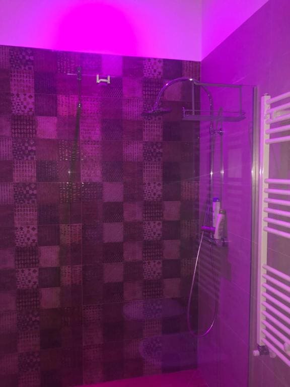 Double Room with Private Bathroom room - Image 2