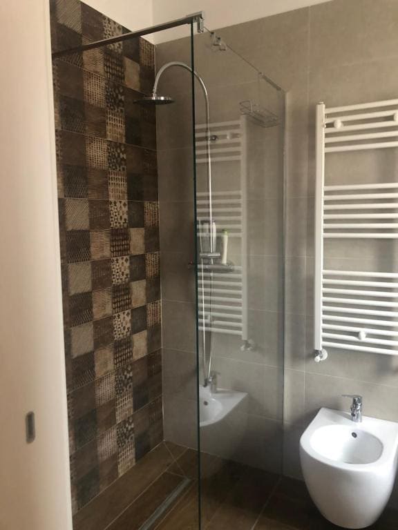 Superior Triple Room room - Image 2