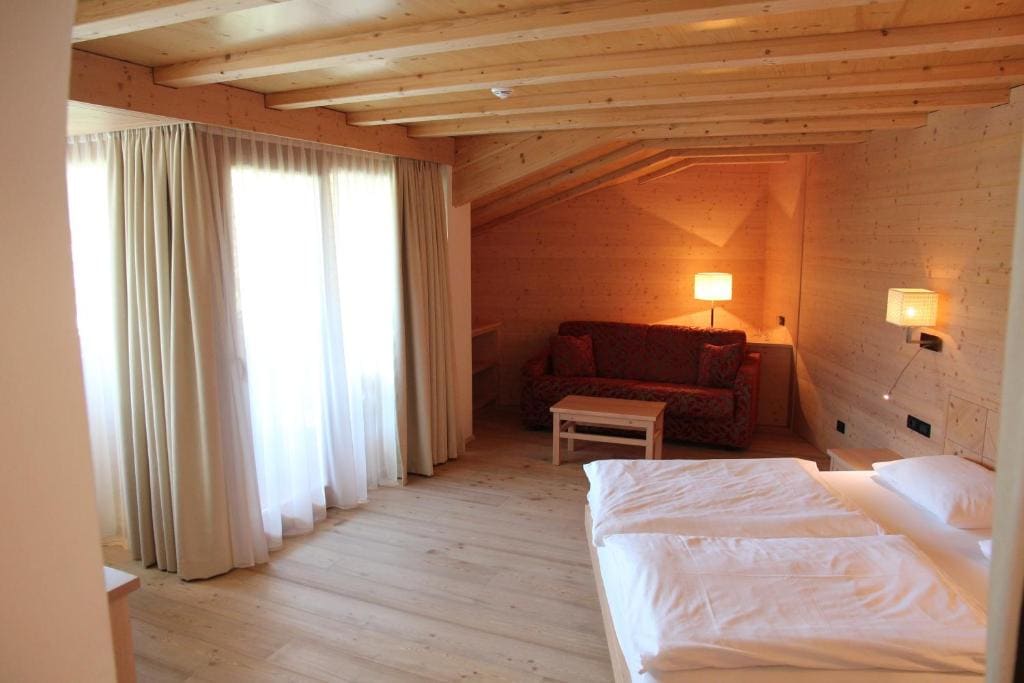 Quadruple Room with Balcony room - Image 1