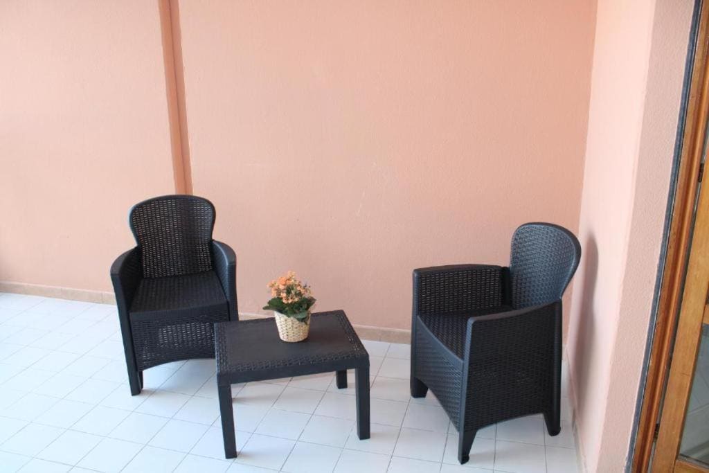 Large Double Room room - Image 1