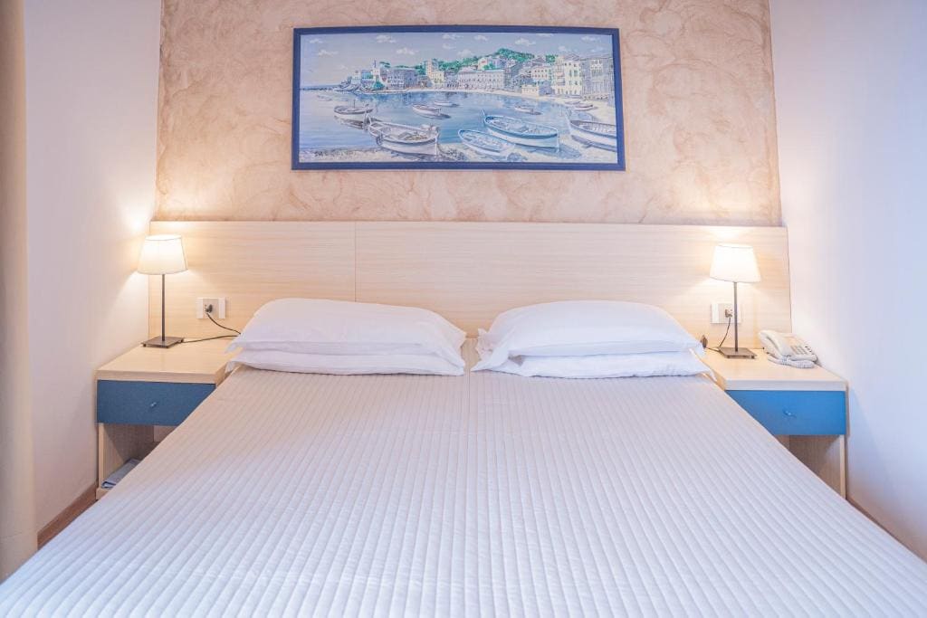 Double or Twin Room room - Image 2