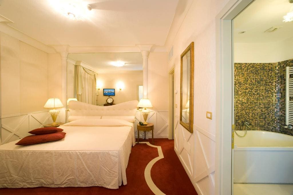 Superior Double Room room - Image 1