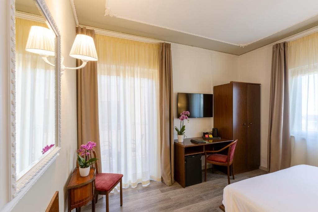 Double or Twin Room room - Image 2