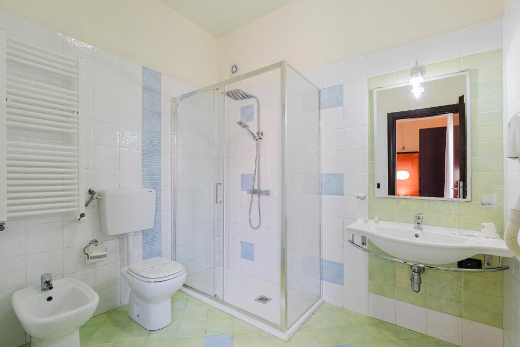 Double Room with Balcony and Sea View room - Image 1
