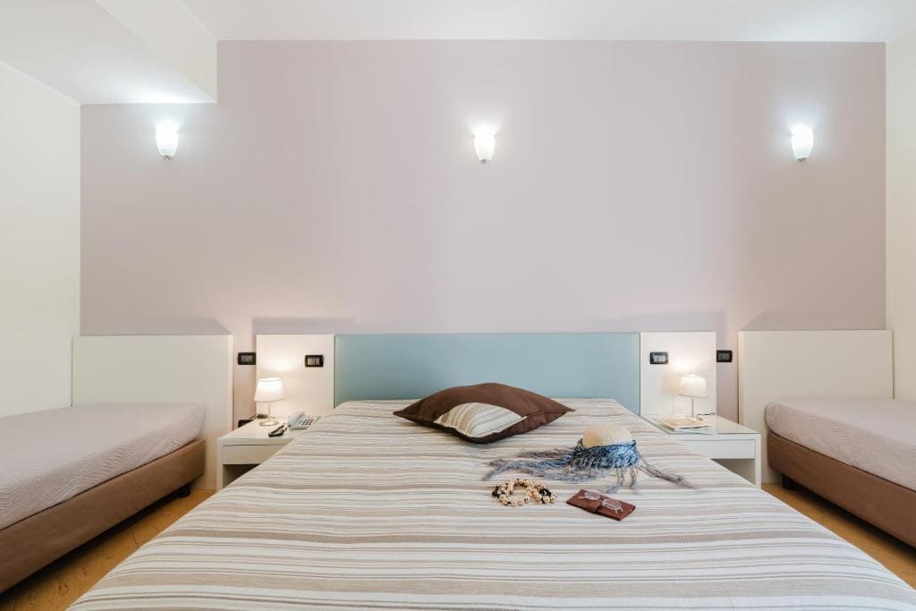 Quadruple Room room - Image 3