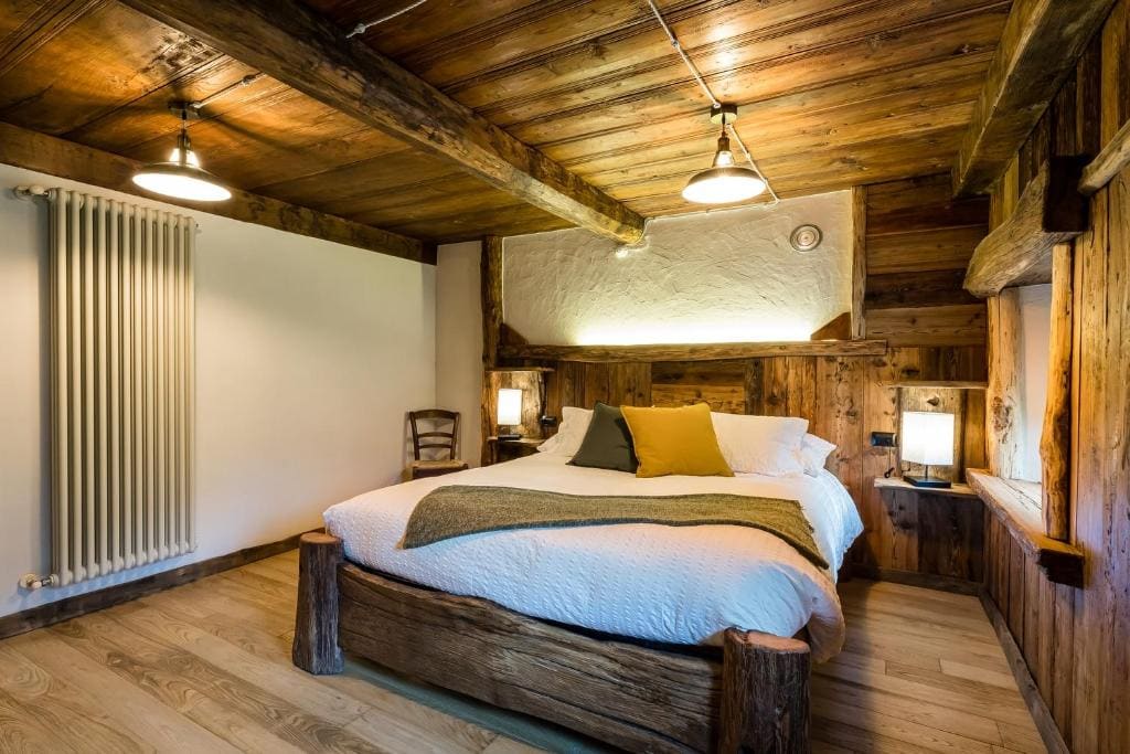 Double Room with Mountain View room - Image 3