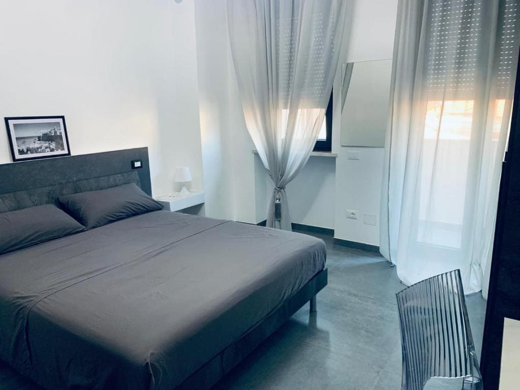 Deluxe Room room - Image 2