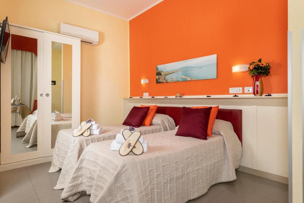 Twin Room room - Image 3