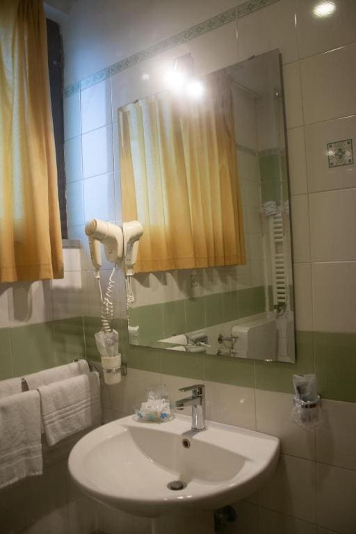 Single Room room - Image 3