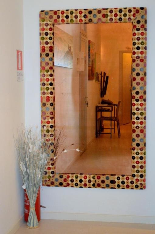 Deluxe Three-Bedroom Apartment room - Image 2