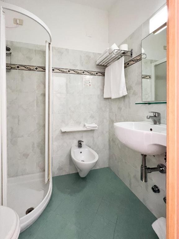 Standard Double or Twin Room without Balcony room - Image 2