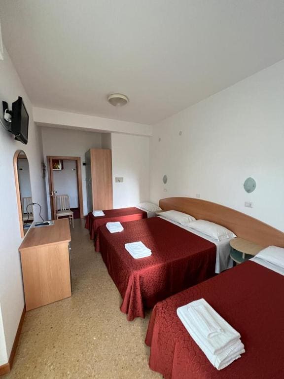 Standard Double or Twin Room without Balcony room - Image 1