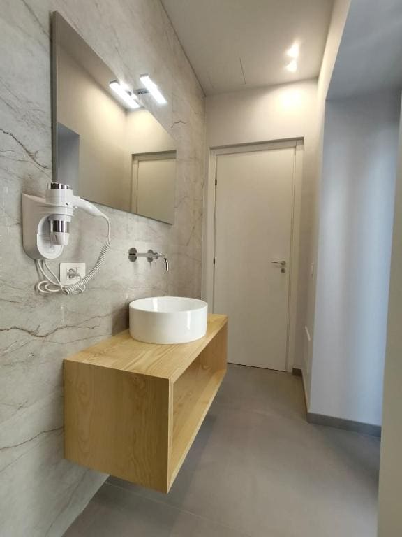 Premium Quadruple Room room - Image 3