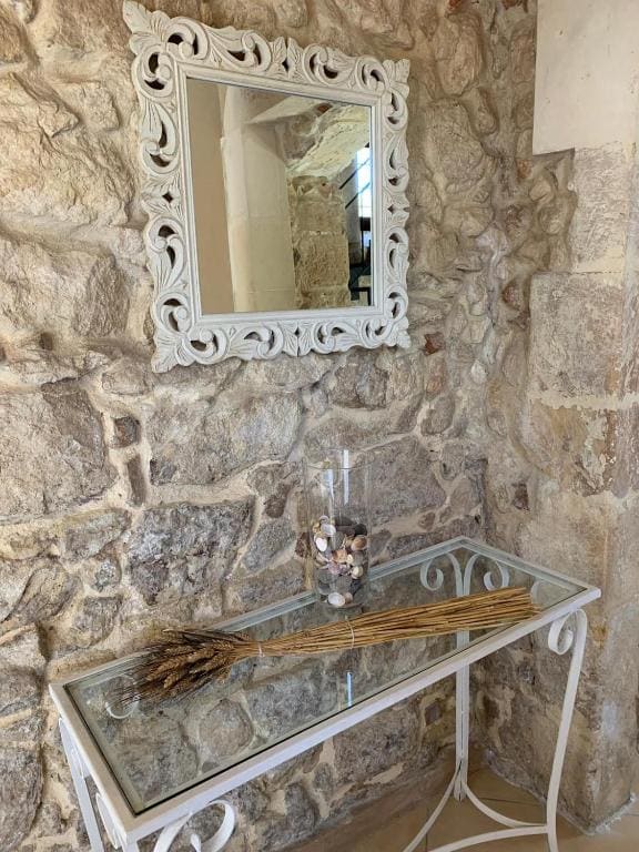 Family Room room - Image 1