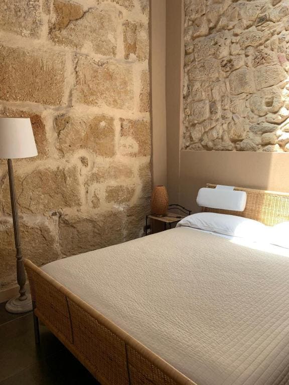 Junior Suite with Garden View room - Image 3
