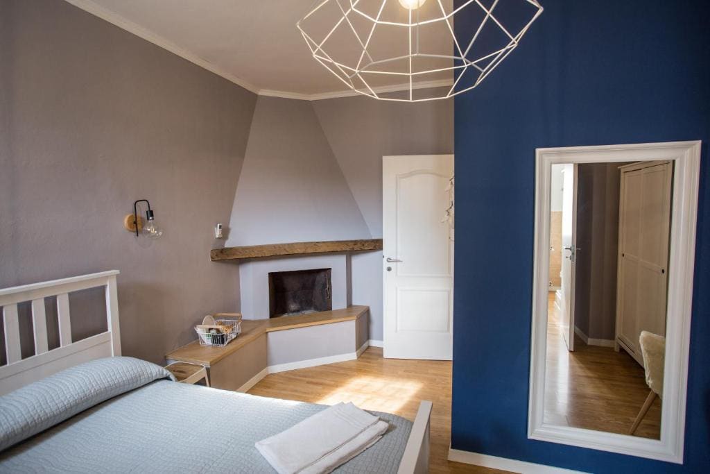 Double Room with Private Bathroom room - Image 3
