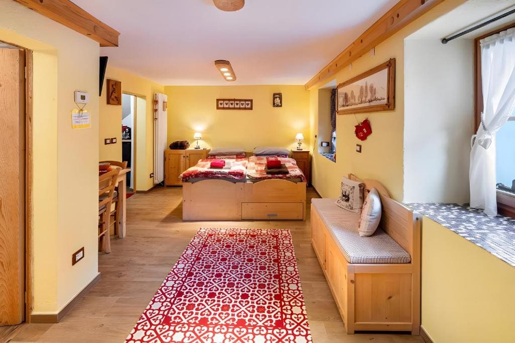 Apartment
Monolocale Carfon
7.7 Good
4.2 miles from center
Starting from
$343 room - Image 1