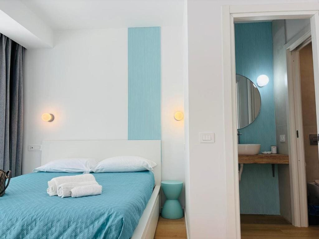 Double Room with Patio room - Image 2