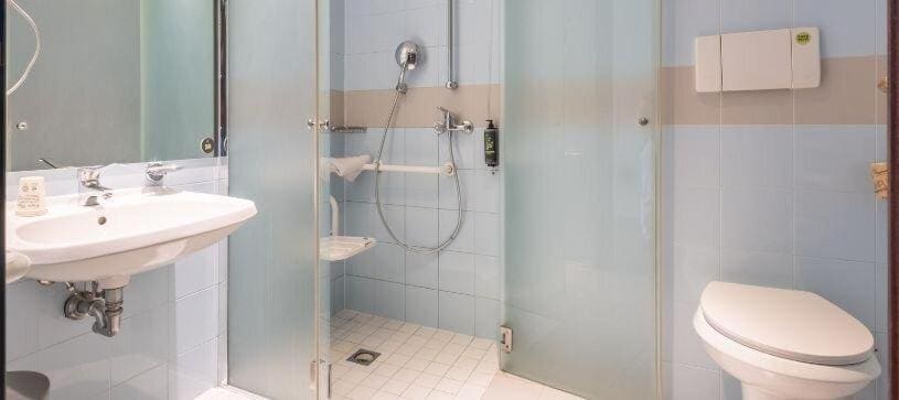 Triple Room - Disability Access room - Image 2