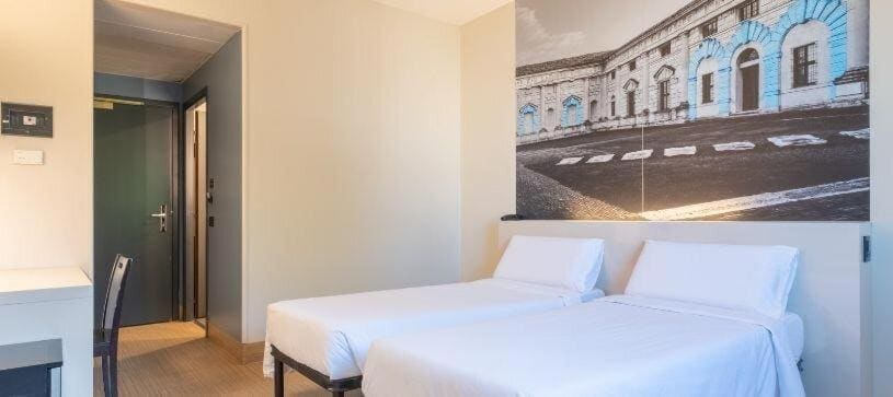 Twin Room room - Image 2