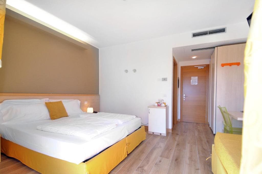 Superior Double or Twin Room with Balcony room - Image 1