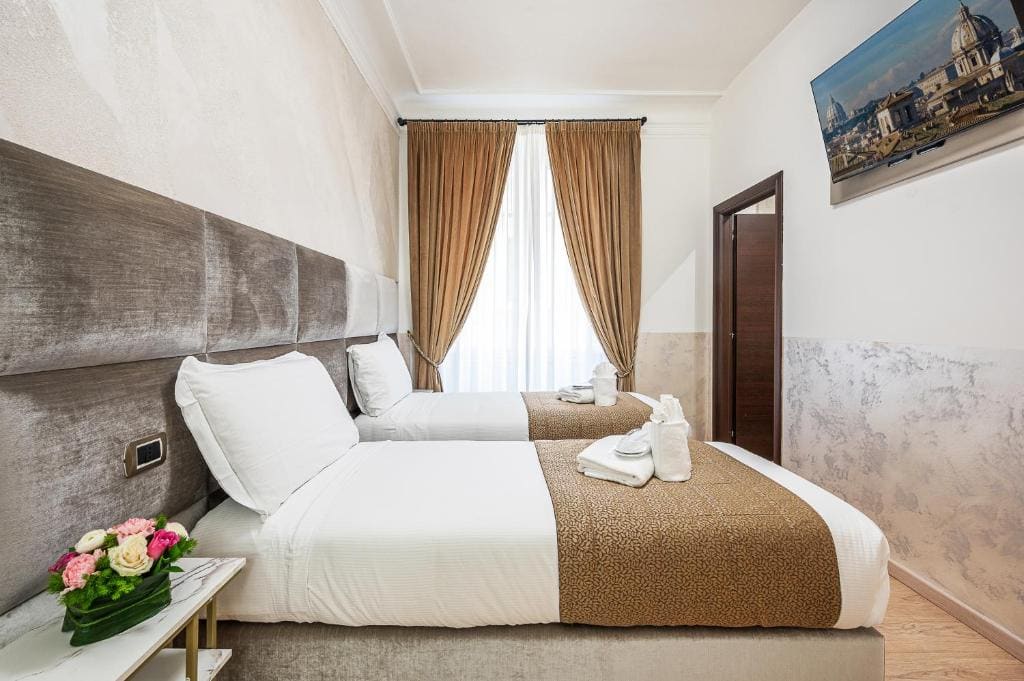 Superior Double Room room - Image 3