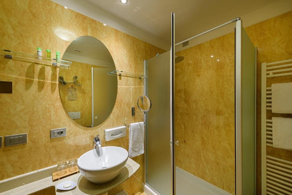 Elegance SPA Double Room room - Image 1