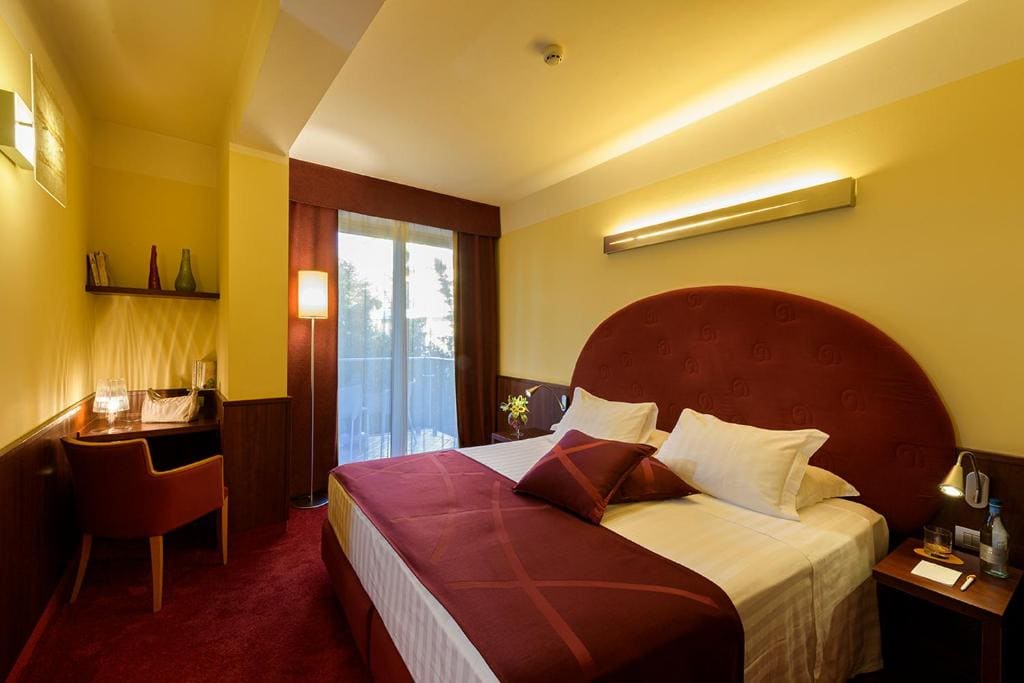 Standard Double Room room - Image 2