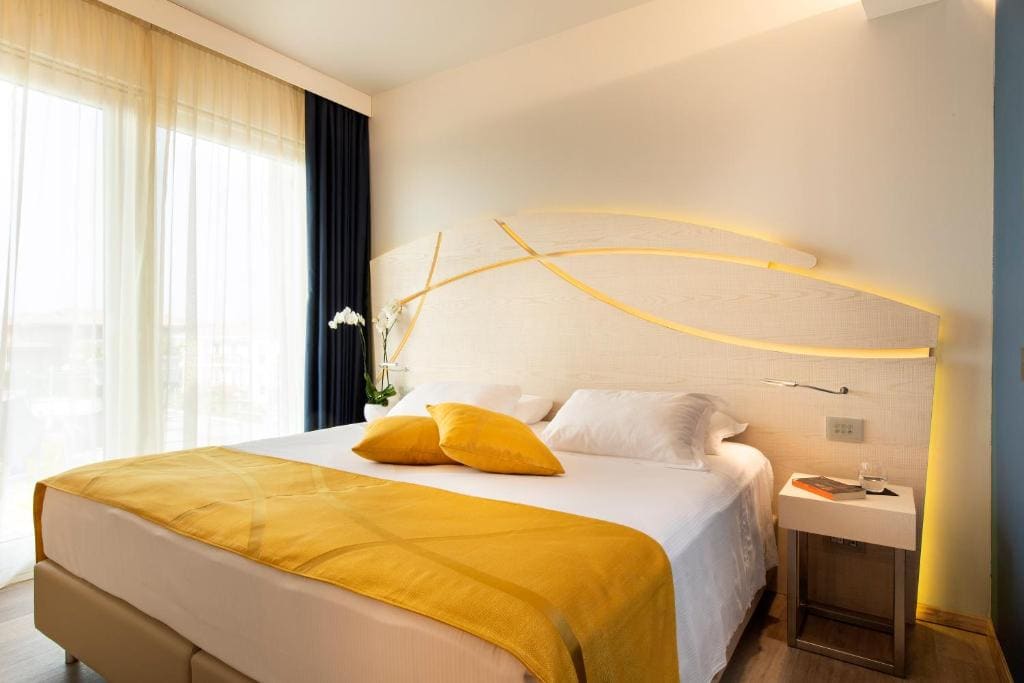 Suite room - Image 3
